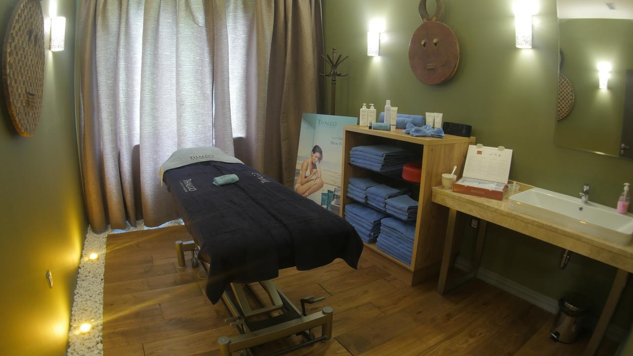 Hot Springs Medical And Spa Banya  Exterior photo